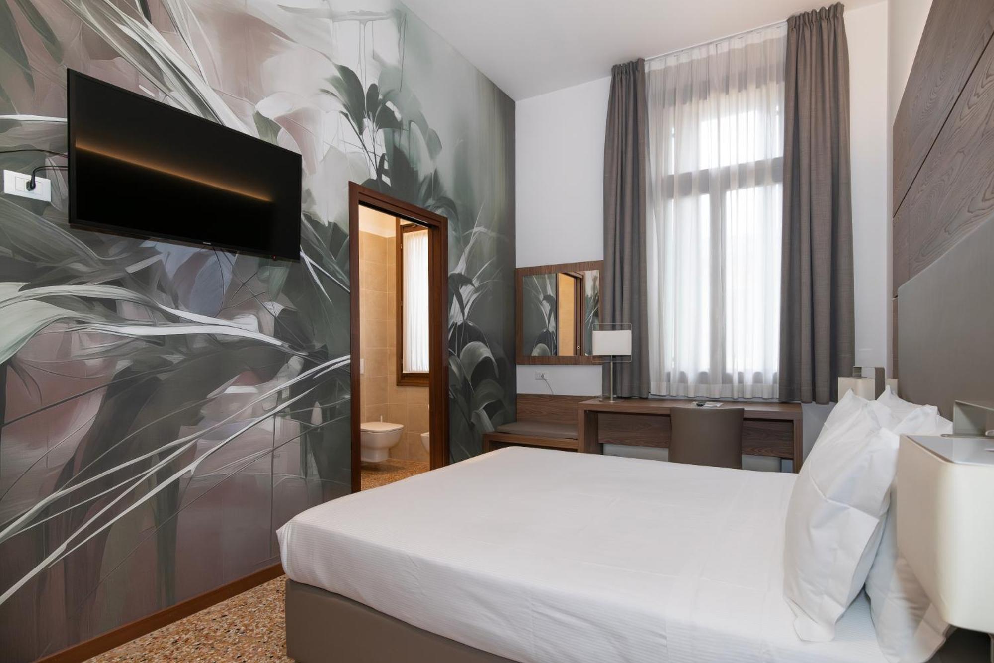 Palazzo Scamozzi Hotel Vicenza Room photo